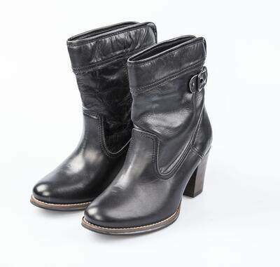 Dámská elegantní kožená obuv Levi's-černá - 1